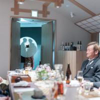 お色直し後、シルエットを写して入場