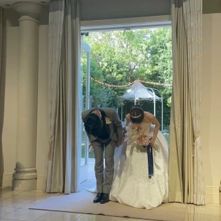 披露宴会場への入場