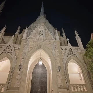 夜のチャペル