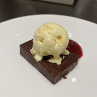 デザートの試食です。