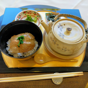 お茶漬け。お出汁の味が効いていてとても美味しかったです。|720204さんのRoyal Garden Palace 八王子日本閣の写真(2353834)