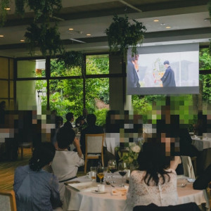 演出のムービー。スクリーンは両サイドにあり見やすそうでした。|720204さんのAMANDAN HILLS ～アマンダンヒルズ～の写真(2353954)