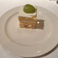 ウェディングケーキです。「美味しい」と好評でした。