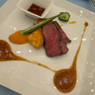 メインのお肉料理