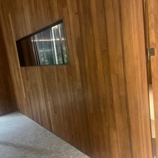 チャペル後方ののぞきまど