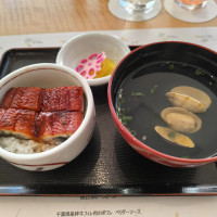 試食のうな丼とお吸い物