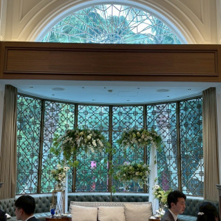 メイン装花は造花のアーチにしました