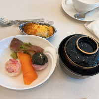 お吸い物とお寿司