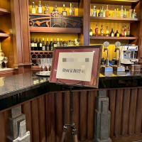 受付があるロビーには看板を出してくださります