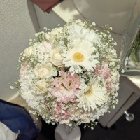 挙式のときに花嫁が持ったブーケ