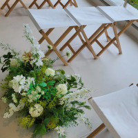 挙式会場ゲスト席装花