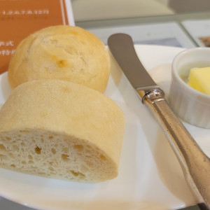 自家製パン2種|722267さんのセント・ラファエロチャペル御堂筋の写真(2502139)