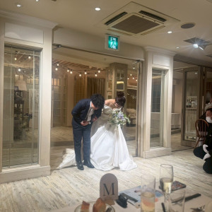 披露宴会場での新郎新婦|722403さんのST.MARGARET WEDDING（セント・マーガレット ウエディング）の写真(2469645)