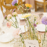 卓上に置いたお花です！