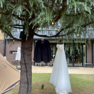 前撮りで使用したジャケットとドレスを飾らせて貰えた|722608さんのウエディングレストラン ジュレの写真(2566216)