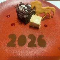 オーダー制のデザート
見た目も楽しめるおもてなし