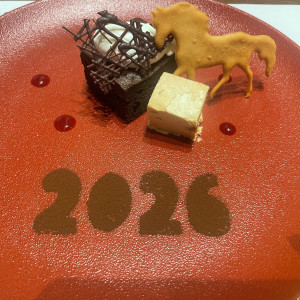 オーダー制のデザート
見た目も楽しめるおもてなし|722940さんのラグナスイート 新横浜 ホテル＆ウェディングの写真(2637212)