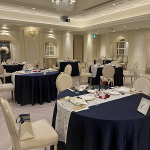 少し天井高が低く、狭く感じました。|723232さんのアニヴェルセル 大阪の写真(2580630)