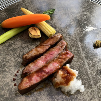 （試食会）黒毛和牛ロース肉のグリル
美し国の薬味とともに