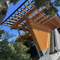 とてもおしゃれな本館入り口