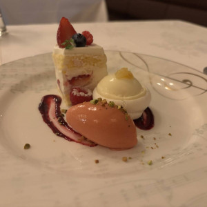 試食会ウェディングケーキ
同じものが当日提供されました|723871さんのアルテリーベ横浜本店の写真(2446257)
