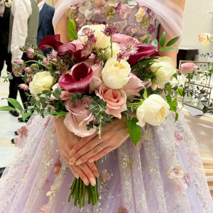 ドレスに合う装花デザインを提案いただきました|724205さんのアクアテラス迎賓館（大津）/テイクアンドギヴ・ニーズウェディングの写真(2424172)