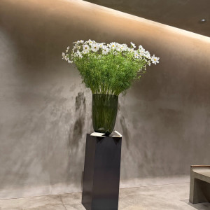 毎週のように変わる式場のお花|725259さんのIWAI OMOTESANDO(イワイ オモテサンドウ)の写真(2563149)