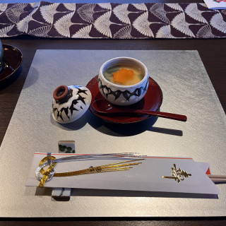 カニやウニが入った茶碗蒸し