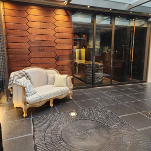 披露宴会場の前のロビー|725557さんのFRIGERIO(フリジェリオ)の写真(2341339)