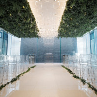 チャペルの装花は最低限に抑えました