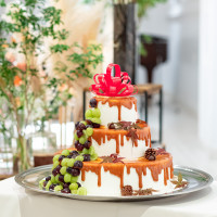 秋をテーマにしたウェディングケーキ