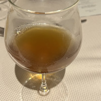 名物のコンソメスープはおすすめ