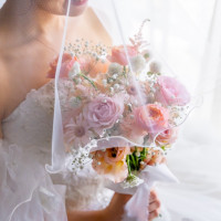 ピンクオレンジ系でお願いした生花のブーケとっても可愛い