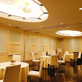 いくつかあるうちの披露宴会場の一つです