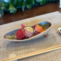 ジャポネーゼという日本料理風フレンチのお造り。