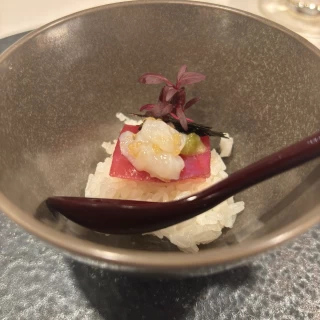 結びのお茶漬け。ほっこりして美味しいです。