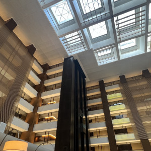 ロビー吹抜け(上部)|727032さんのストリングスホテル東京インターコンチネンタルの写真(2547171)