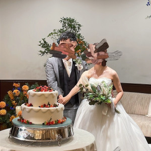 当初ケーキ入刀する予定がなかったけどしてよかった！！|727035さんのGARDEN WEDDING アルカディア小倉の写真(2302202)