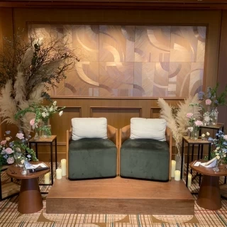 披露宴新郎新婦席