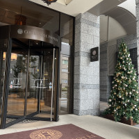 クリスマスツリーが飾られており季節感がありました。
