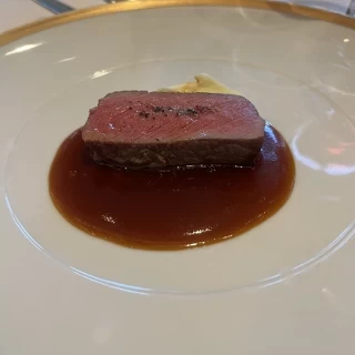 メイン