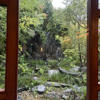 チャペルの窓から見た景色