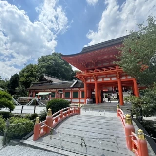 ここでお二人の写真が撮れるそうです。写真は夏です。