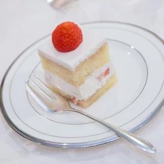 ラッキーディッシュにて使用したカットケーキ
