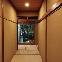 館内