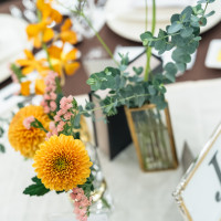 テーブルコーディネート。ピンポンマム、モカラがメイン。