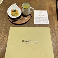 このお茶菓子は特注品で、とてもおいしい。引出物に◎