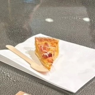 ピンチョス。各自自由にとれる。
