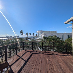 披露宴会場の庭。海が綺麗でした。午後の式なら夕日も見えます。|728633さんのアルモニーヴィラ オージャルダン/テイクアンドギヴ・ニーズウェディングの写真(2574243)