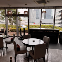 10Fロビー付近にある待合スペース
